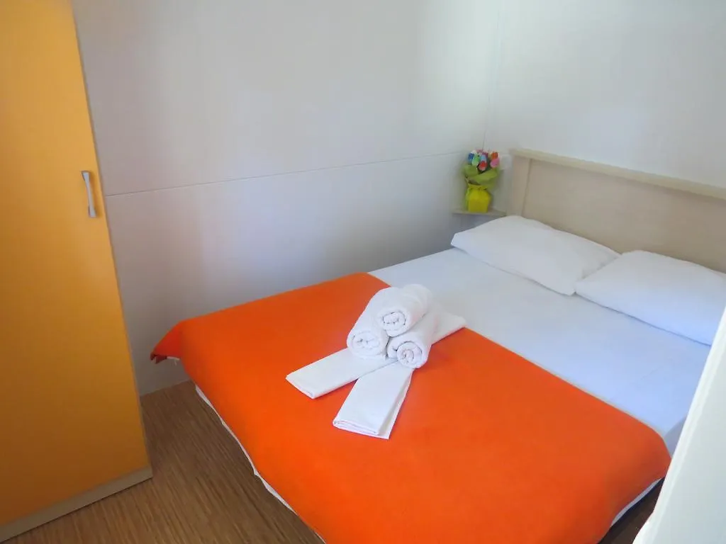 Camping Mia Bungalow & Mobile Home Weißenburg 3*,